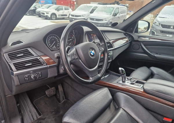 BMW X5 cena 65900 przebieg: 217000, rok produkcji 2012 z Przecław małe 497